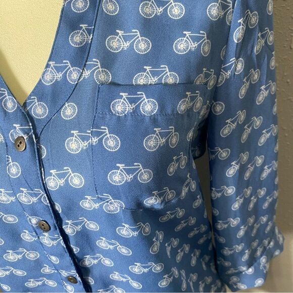 Bongo Bicycle Novelty Button Up Chiffon Blouse Blue & White Women's Size Medium - Picture 10 of 15